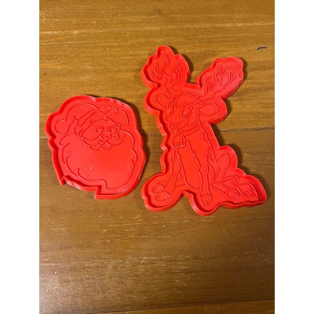 Vintage 1997 Annabelles Wish Christmas Cookie Cutter Set Santa Annabelle Red 2pc